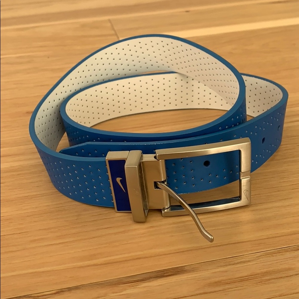 Nike belt